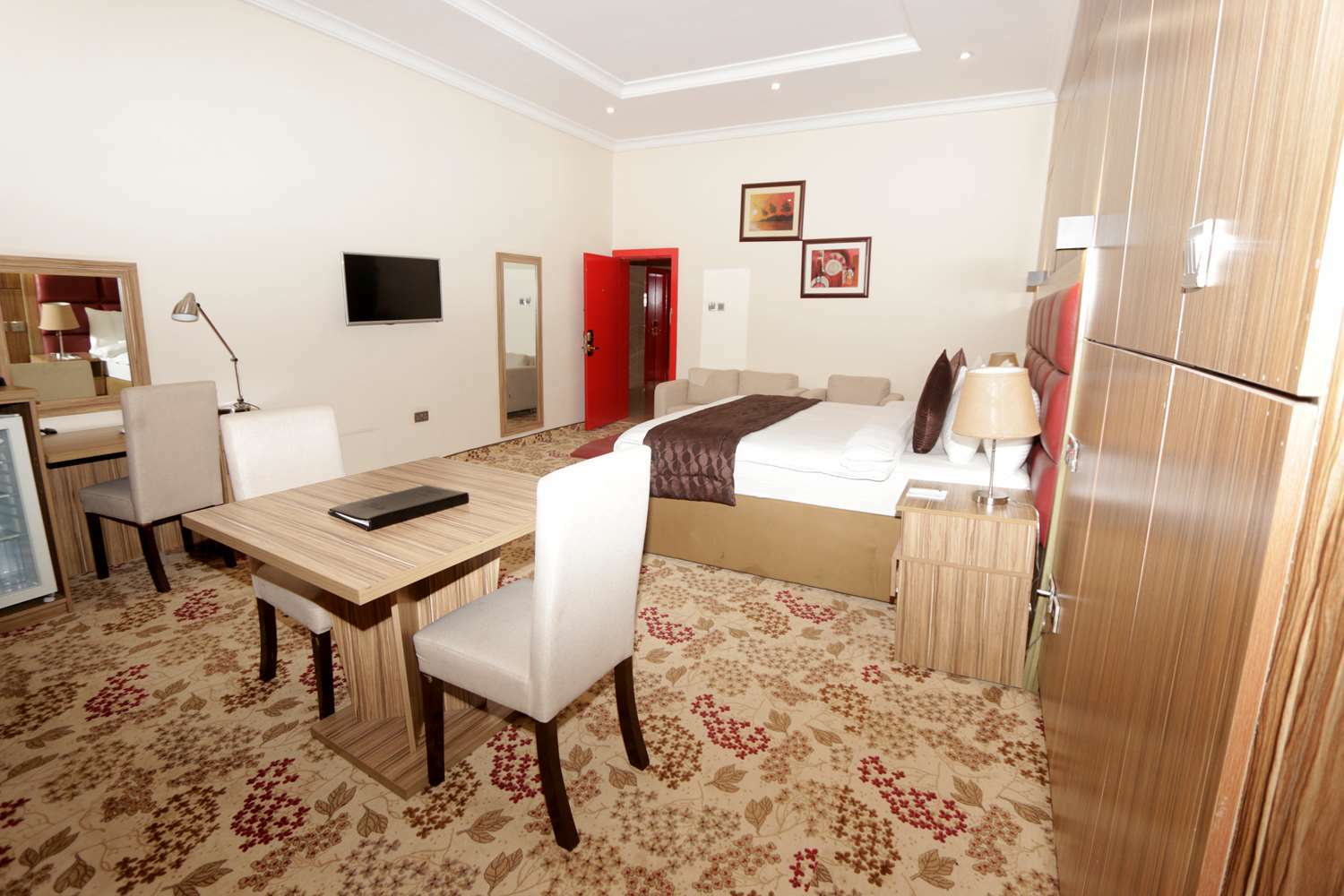 Best Western Plus Enugu Szoba fotó